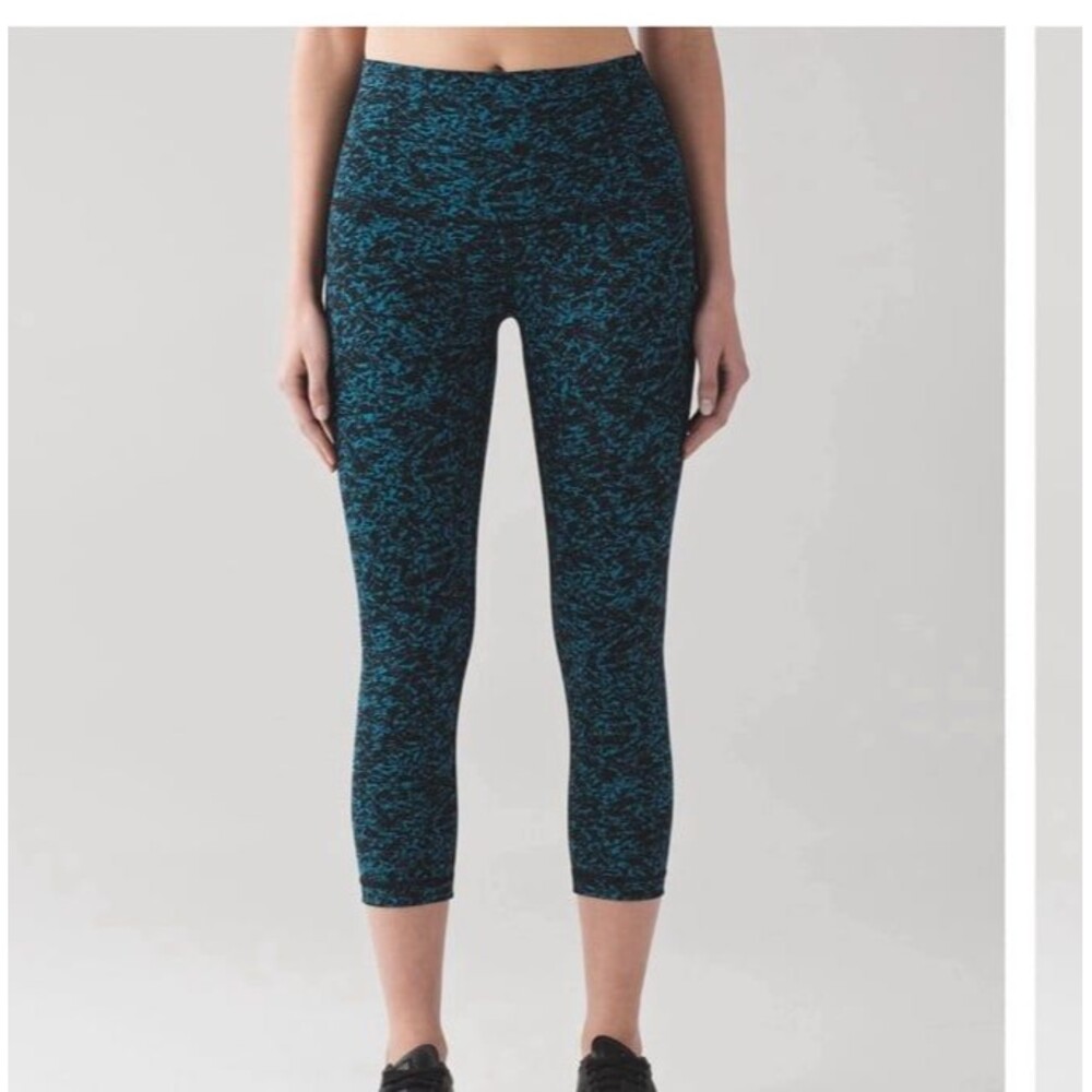 Lululemon Wunder Under Crop (Hi-Rise) (21") Iced Wave Capri Black (4) #260